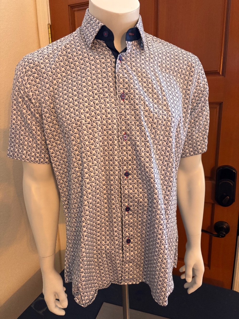 Great condition mens large Maceoo cotton button up short sleeve shirt